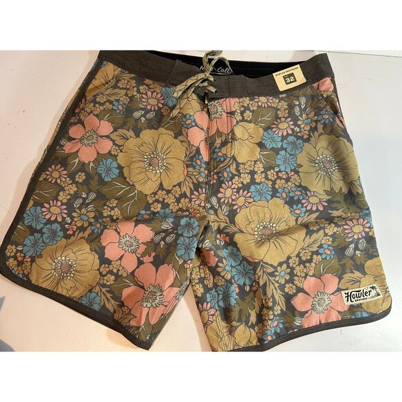 Howler Bros Bruja Stretch Board Shorts Mens 32 Swim Surf Floral Heed The Call - Picture 1 of 5